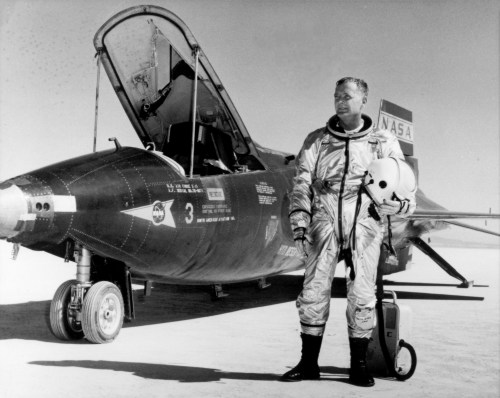 Milt Thompson with X-15 after a flight